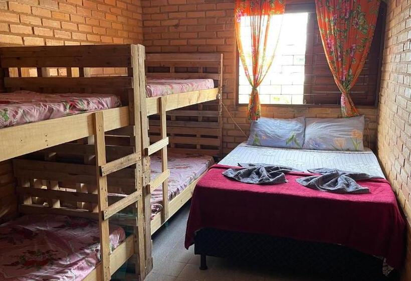 Семейный Номер Вид на Сад, Pousada São Jorge Sinta Se Em Casa 1 Minuto A Pé Da Praia Localizada Na Principal Av Da Praia Café D