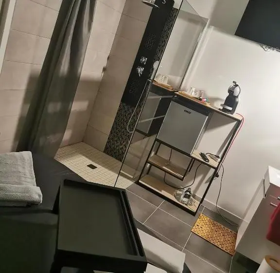 اتاق استاندارد با وان آب گرم, Jacuhomespa13