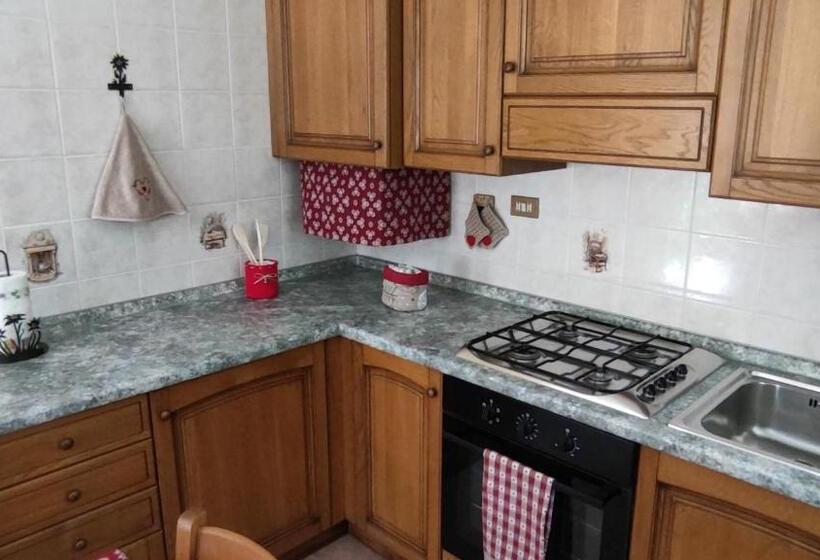 דירת חדר עם טרסה, Casa Vacanze: Maison Des Gnomes