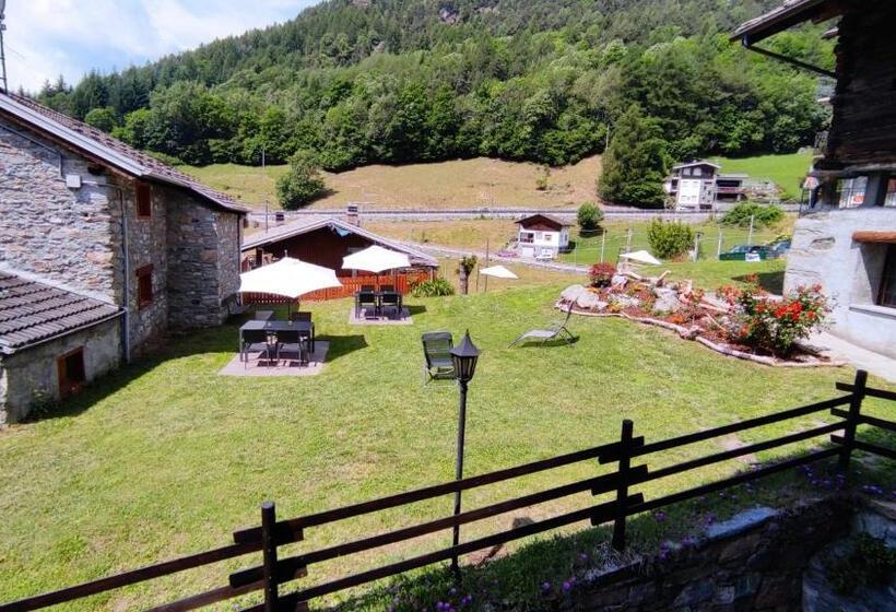 דירת חדר נוף לגינה, Casa Vacanze: Maison Des Gnomes