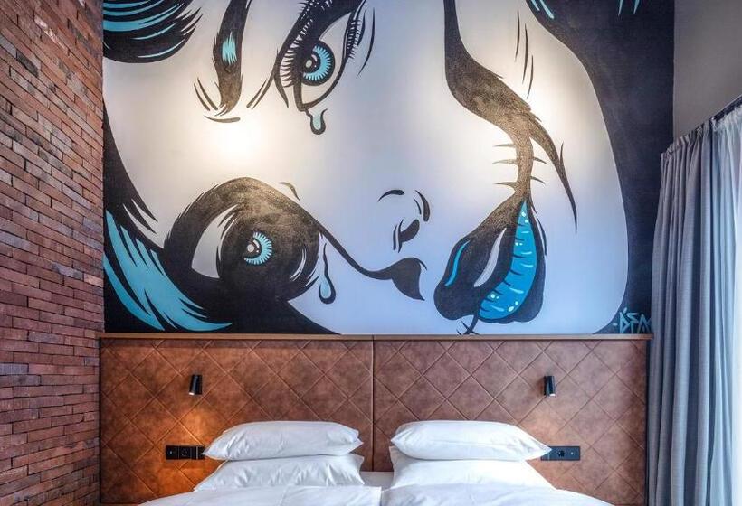 标准间, Liebesbier Urban Art & Smart