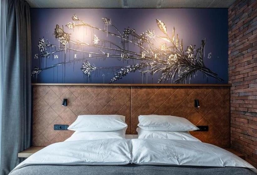 标准间, Liebesbier Urban Art & Smart