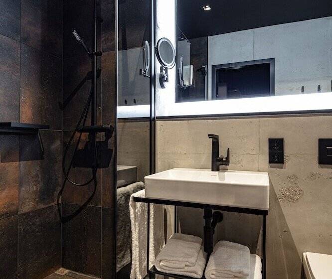 舒适型房间, Liebesbier Urban Art & Smart