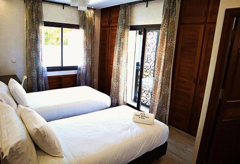 带阳台的三人标准间, Dar Sophia By Arkan Eljadida