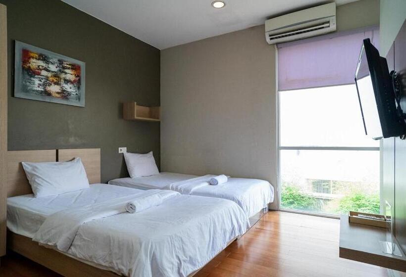 高级大房间, Three J Residence 2