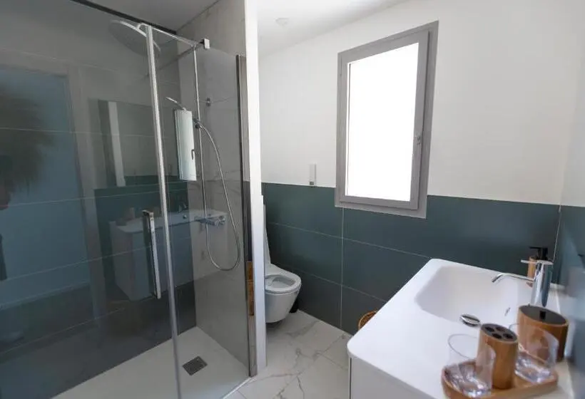 اتاق استاندارد با چشم‌انداز استخر, Villa Alba Rosula
