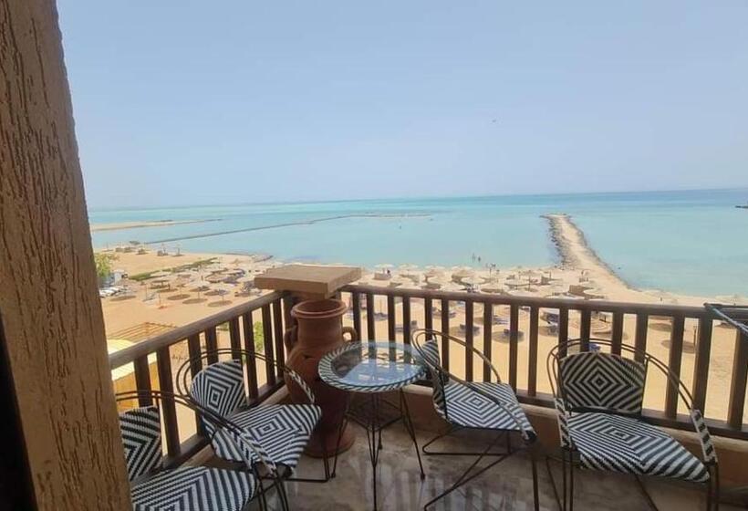 آپارتمان 1 خوابه با چشم‌انداز دریا, Seafront Apartment G311