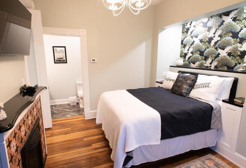 جناح, Washington Street Quarters