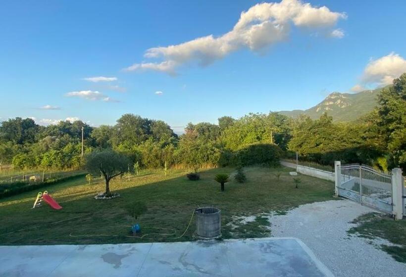 Номер Стандарт, A Casa Nostra