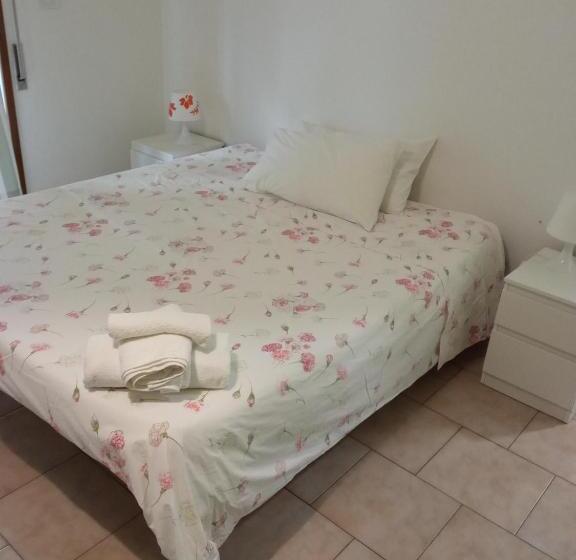 اتاق استاندارد, Casa Peo