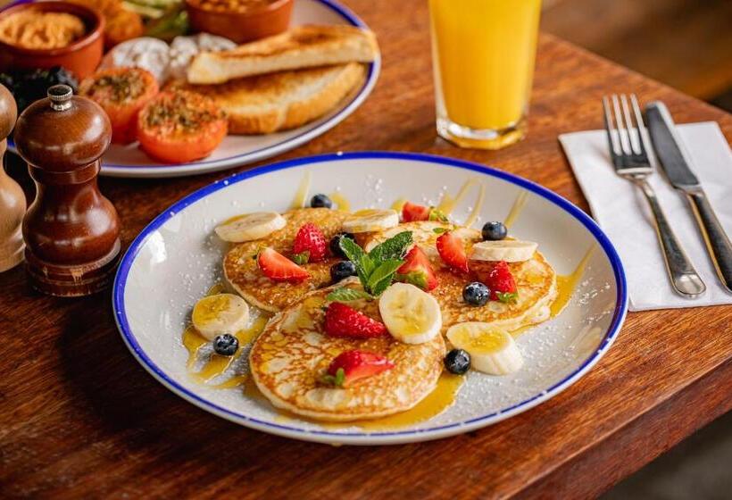 ファミリールーム, Brewhouse And Kitchen