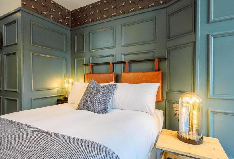 クラシックルーム, Brewhouse And Kitchen