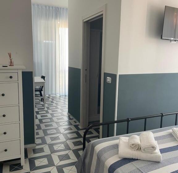 スタンダードルーム, Donna Maria