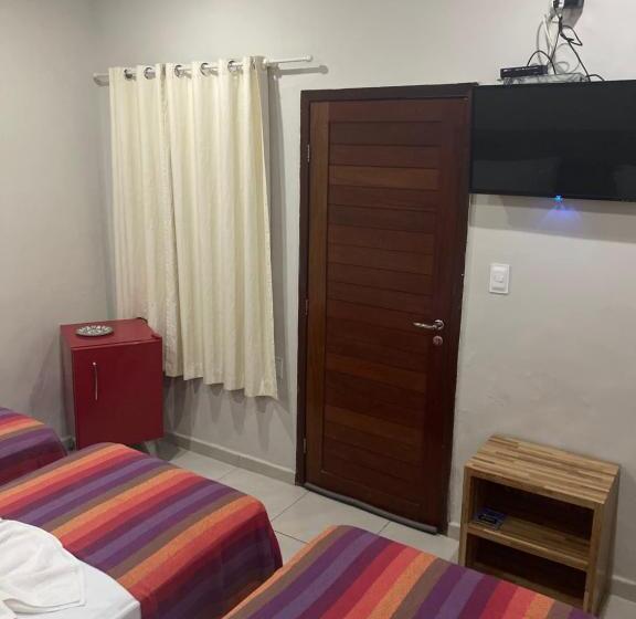 Кровать в Общей Комнате, Noronha Good Vibes Hostel