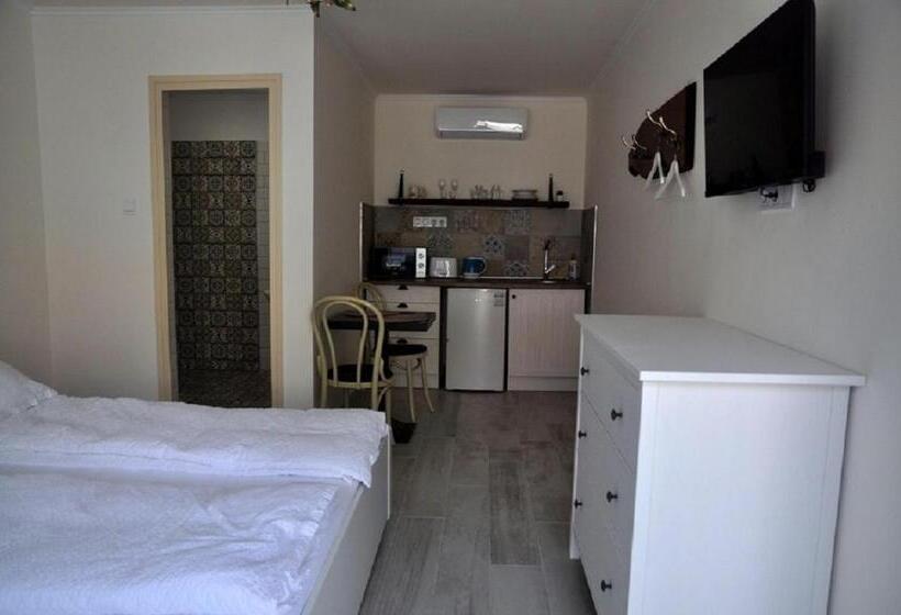 Стандартный Номер Кровать Кинг, River Apartment