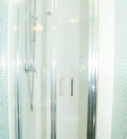 اتاق استاندارد, Abbey Court Hostel