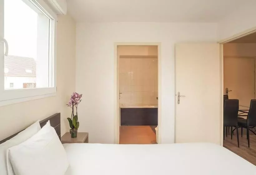 １ベッドルームファミリーアパートメント, City Residence Chelles