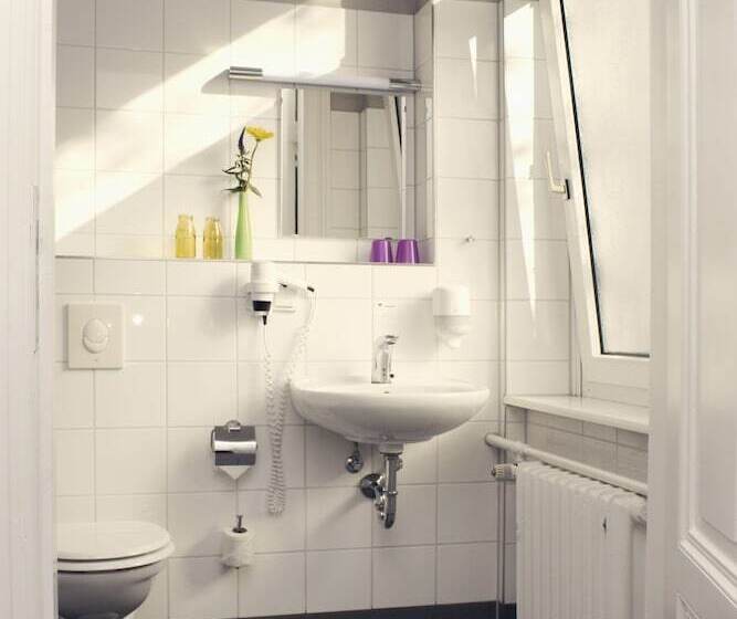 تختخواب در اتاق مشترک, Grand Hostel Berlin Classic