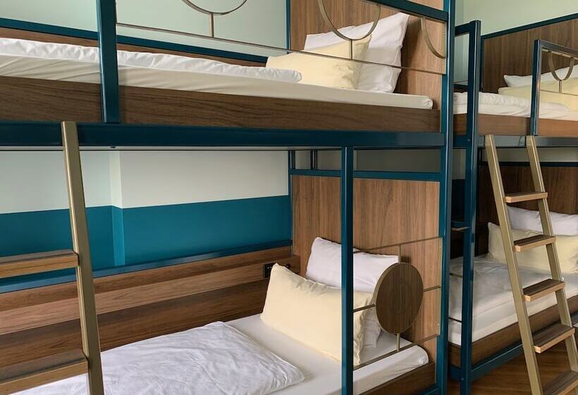 تختخواب در اتاق مشترک, Grand Hostel Berlin Classic