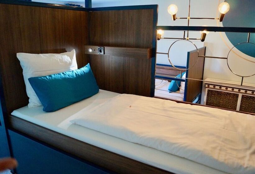 تختخواب در اتاق مشترک, Grand Hostel Berlin Classic