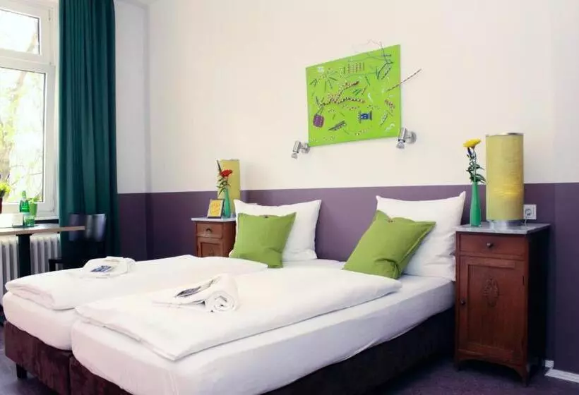 اتاق استاندارد با سرویس بهداشتی مشترک, Grand Hostel Berlin Classic