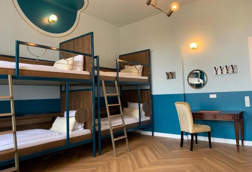 تختخواب در اتاق مشترک, Grand Hostel Berlin Classic
