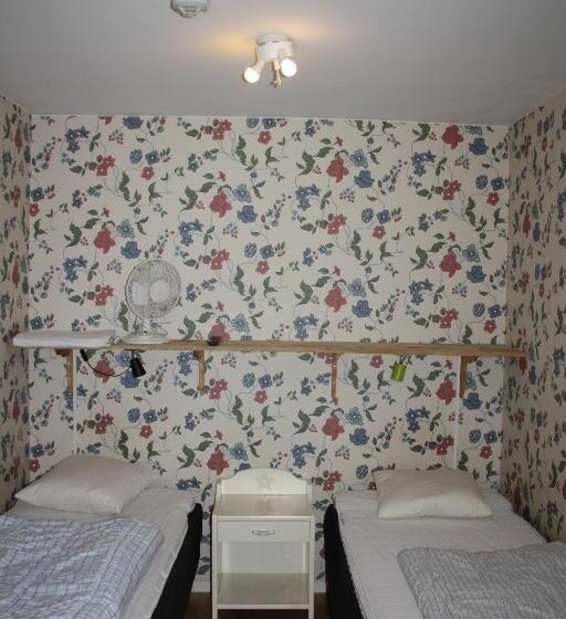 חדר סטנדרט חדר אמבטיה משותף, Hostel Bed & Breakfast