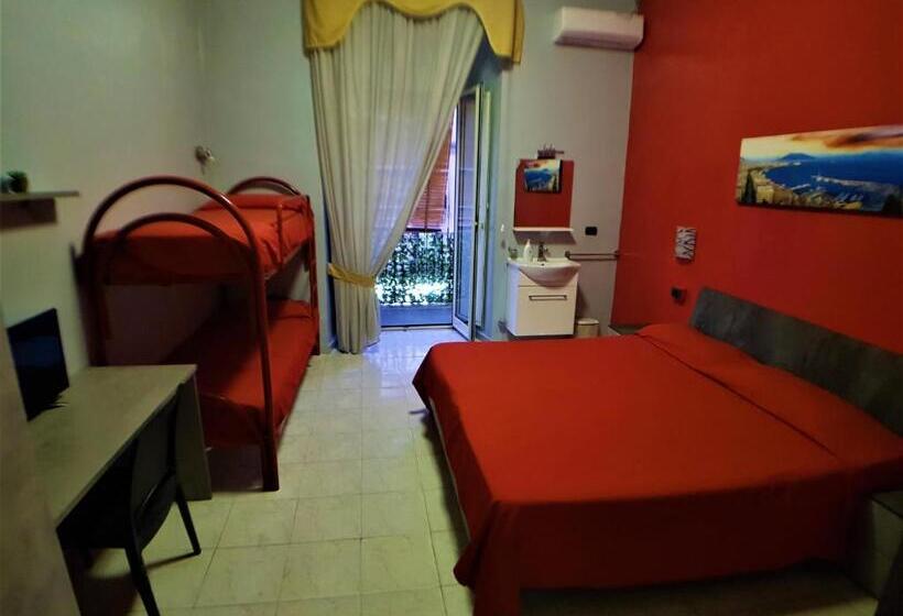 اتاق استاندارد سه تخته با سرویس بهداشتی مشترک, Ginevra