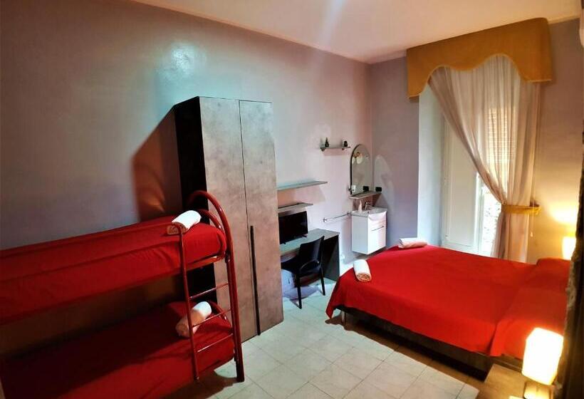 اتاق استاندارد سه تخته با سرویس بهداشتی مشترک, Ginevra