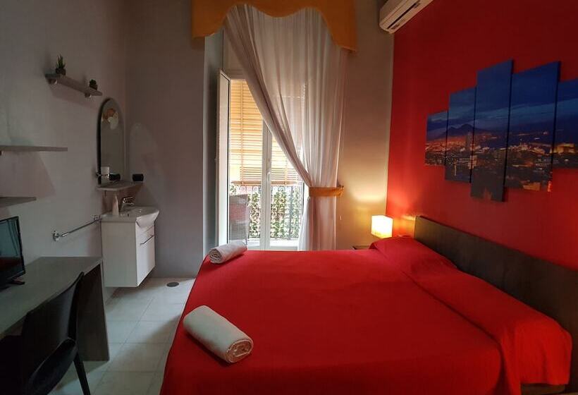 اتاق استاندارد سه تخته با سرویس بهداشتی مشترک, Ginevra