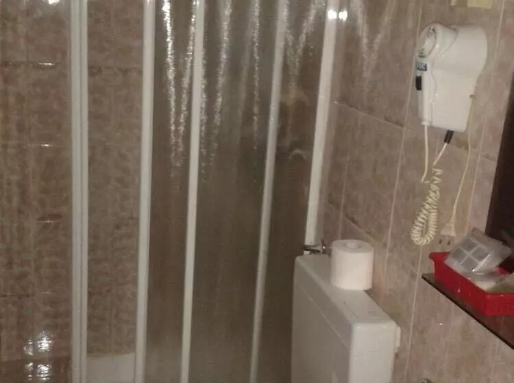 اتاق استاندارد سه نفره, Pri Ancki B&b Ljubljana Suburbs