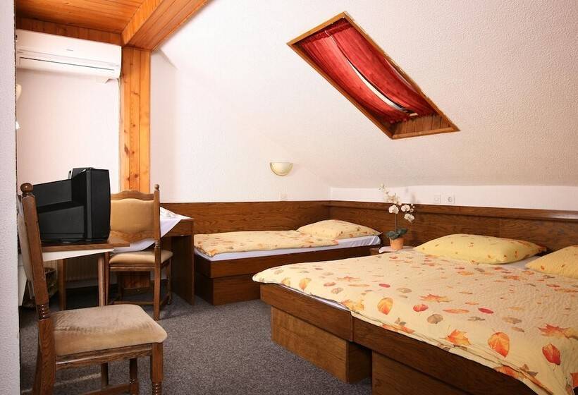 اتاق استاندارد سه نفره, Pri Ancki B&b Ljubljana Suburbs