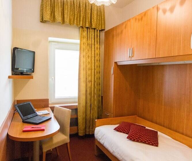 חדר סטנדרט יחיד, Sant Ilario