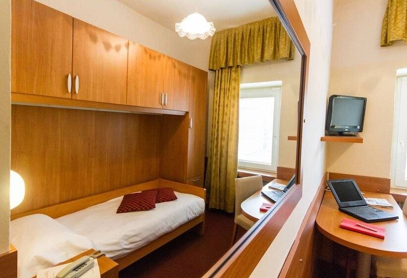 חדר סטנדרט יחיד, Sant Ilario