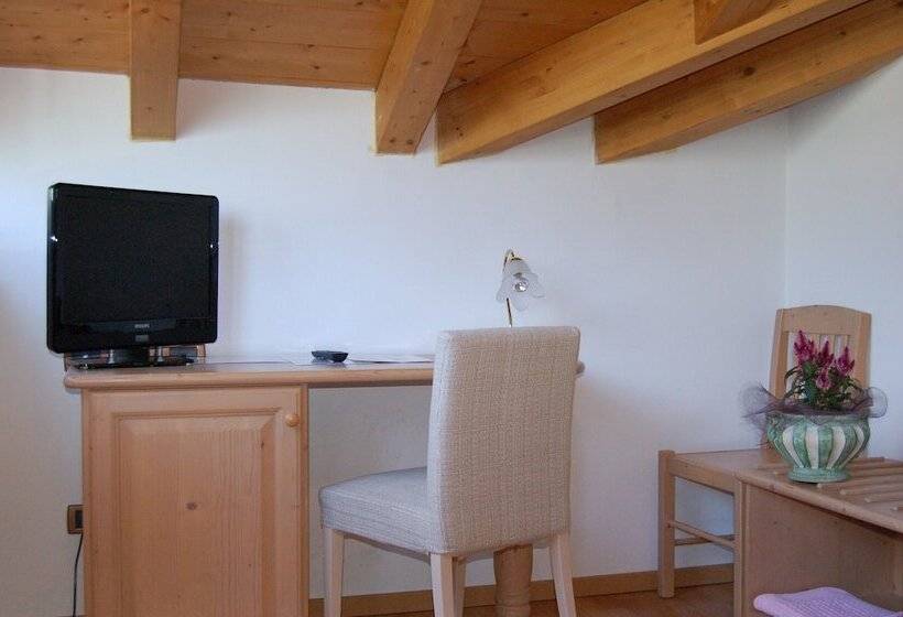 חדר סטנדרט לארבעה, Sant Ilario