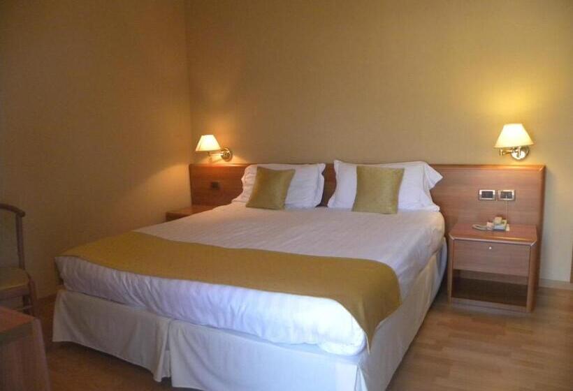 חדר סופריור, Sant Ilario