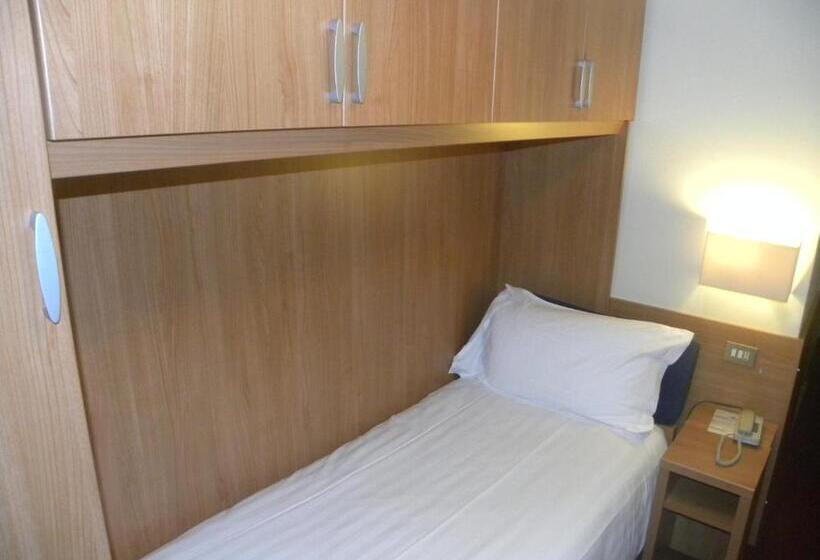 חדר סטנדרט יחיד, Sant Ilario