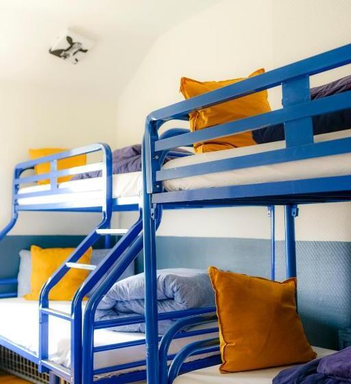 共用房间的床, The Woodquay Hostel