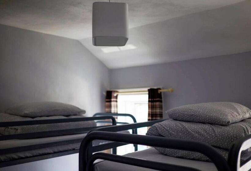 四人标准间, The Woodquay Hostel
