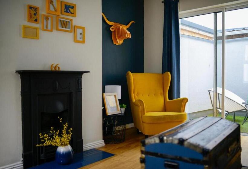 带2个卧室的公寓, The Woodquay Hostel