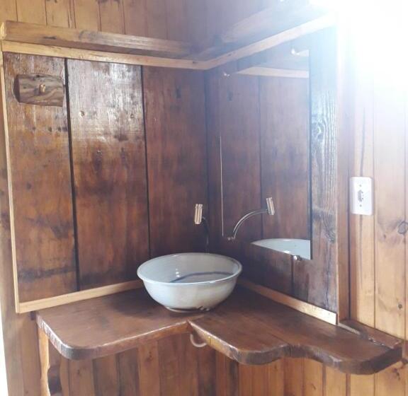 标准三人间, Chales Bem Me Quer