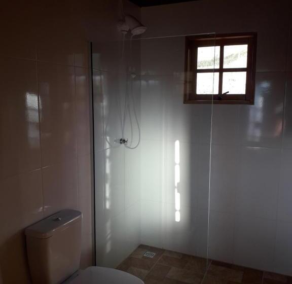 标准间, Chales Bem Me Quer