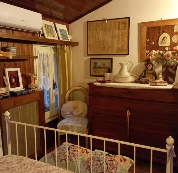 חדר בסיסי, Casa Polè