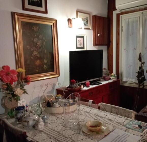 חדר בסיסי, Casa Polè