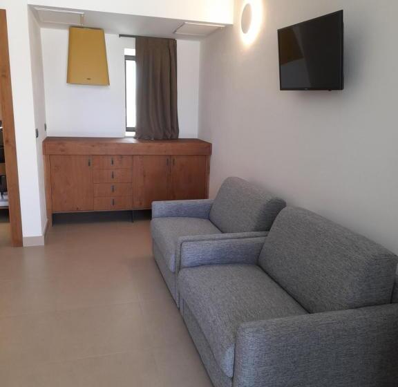 סוויטת ג'וניור, Masseria Rifisa Agriresort