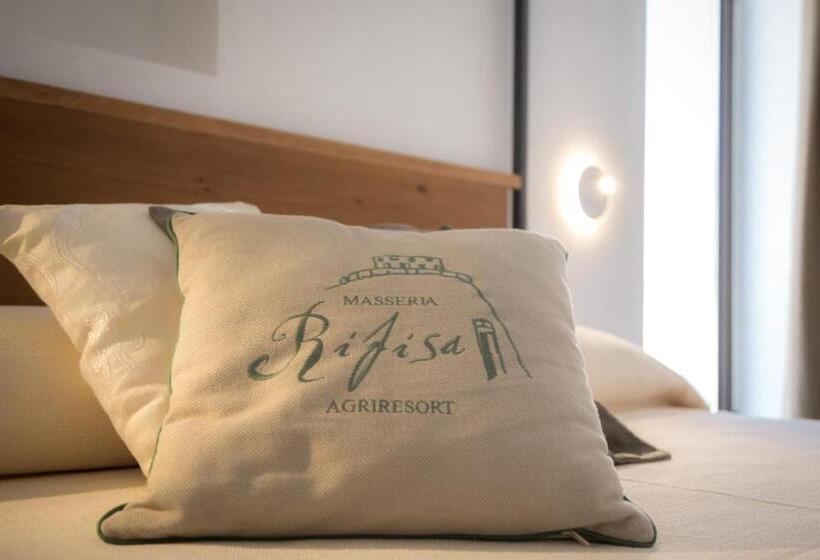 جناح جونيور, Masseria Rifisa Agriresort