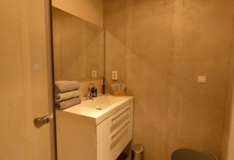 דירת חדר, Vakantieverblijf Perron 3