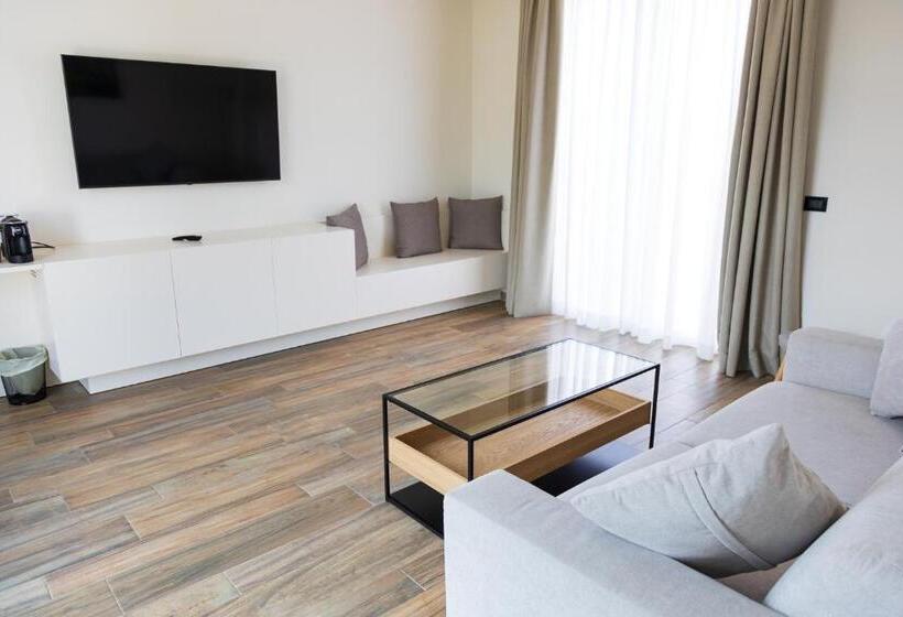 Полулюкс Одноместный с Террасой, Casabianca Resort