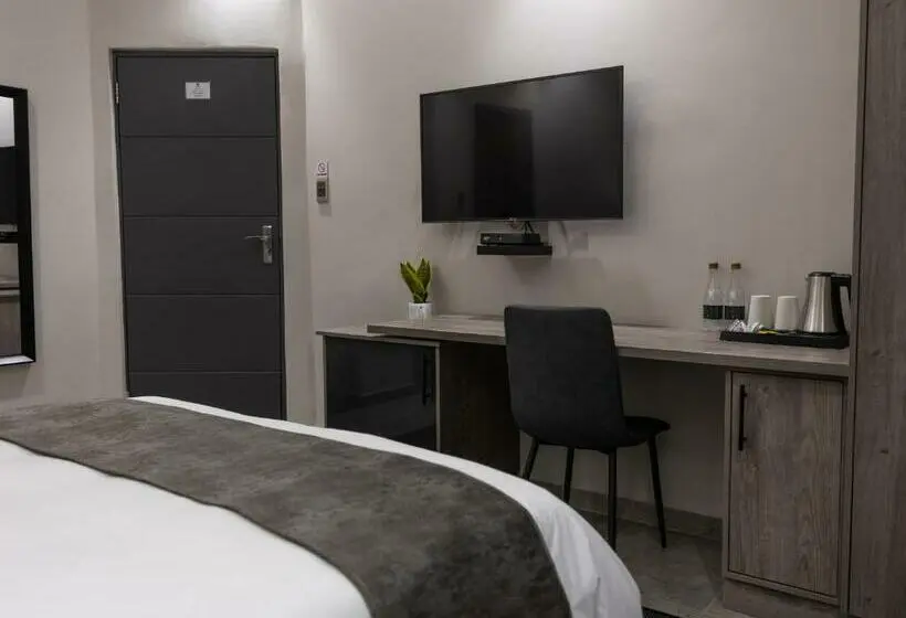 デラックススイート, Luxe Suites Boutique