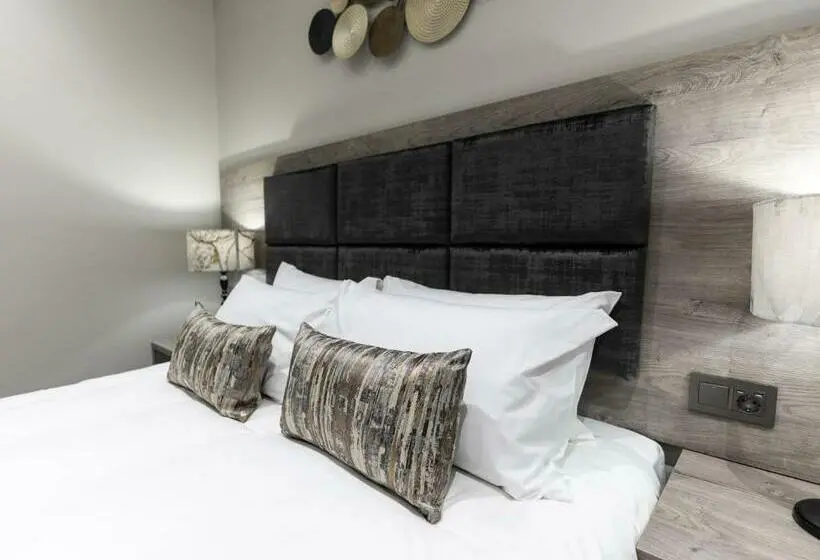 スイート（家族用）, Luxe Suites Boutique